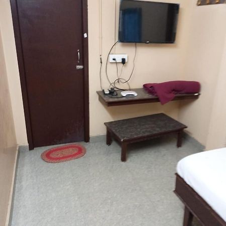 Sri Ambika Lodge Rajapalaiyam Eksteriør billede