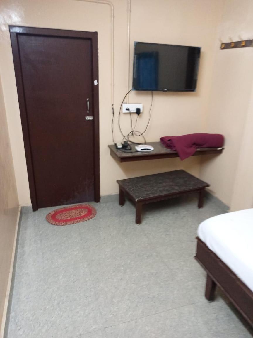 Sri Ambika Lodge Rajapalaiyam Eksteriør billede